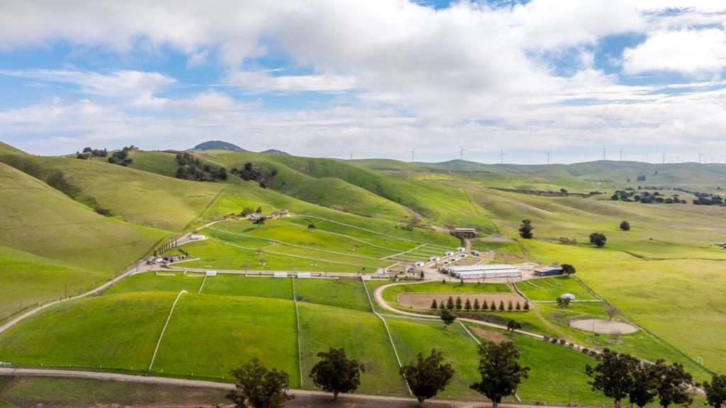 6033 Dagnino Road Property Photo 5