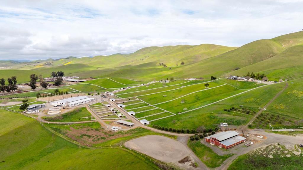 6033 Dagnino Road Property Photo 9