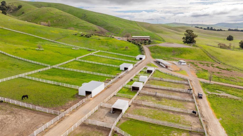 6033 Dagnino Road Property Photo 15