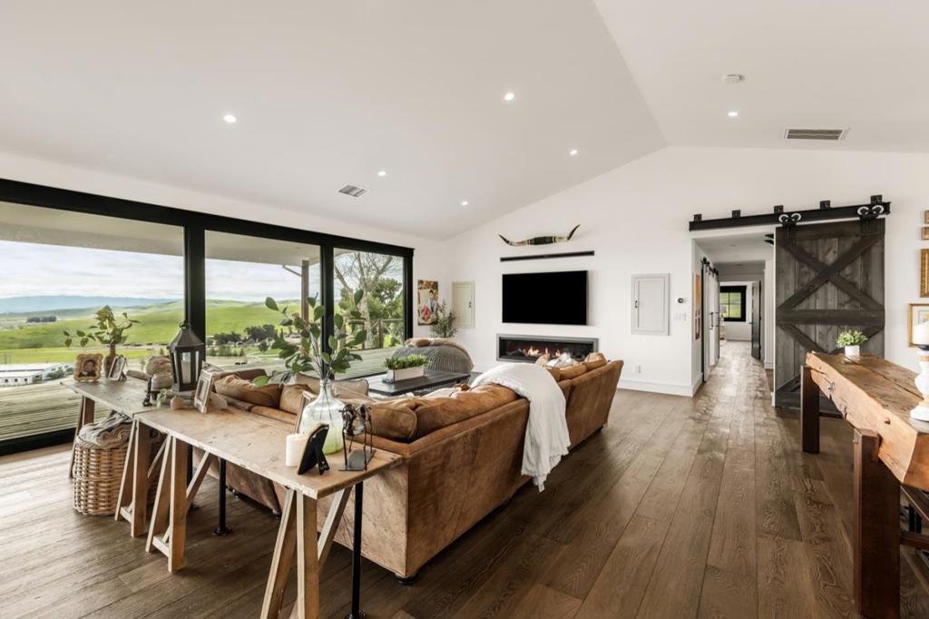 6033 Dagnino Road Property Photo 29