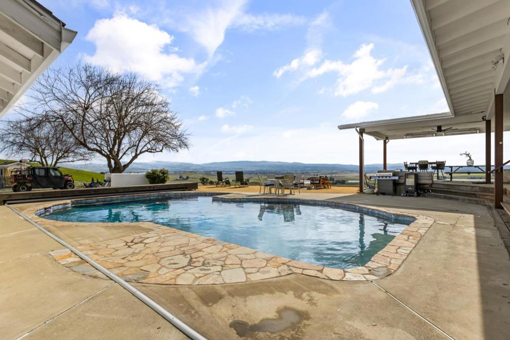 6033 Dagnino Road Property Photo 41