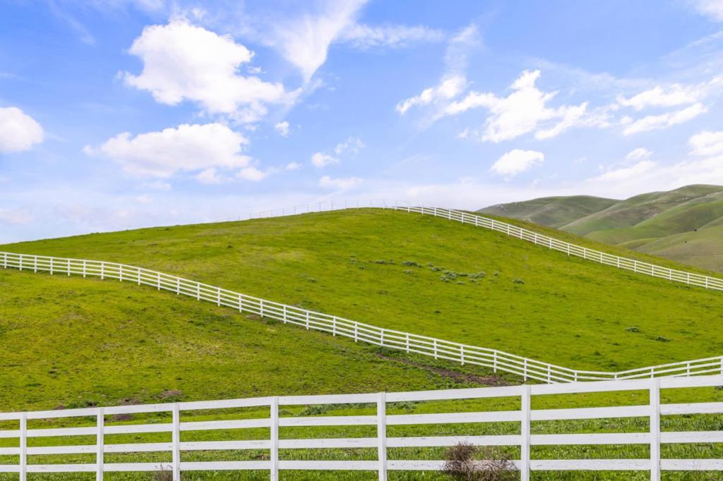 6033 Dagnino Road Property Photo 82