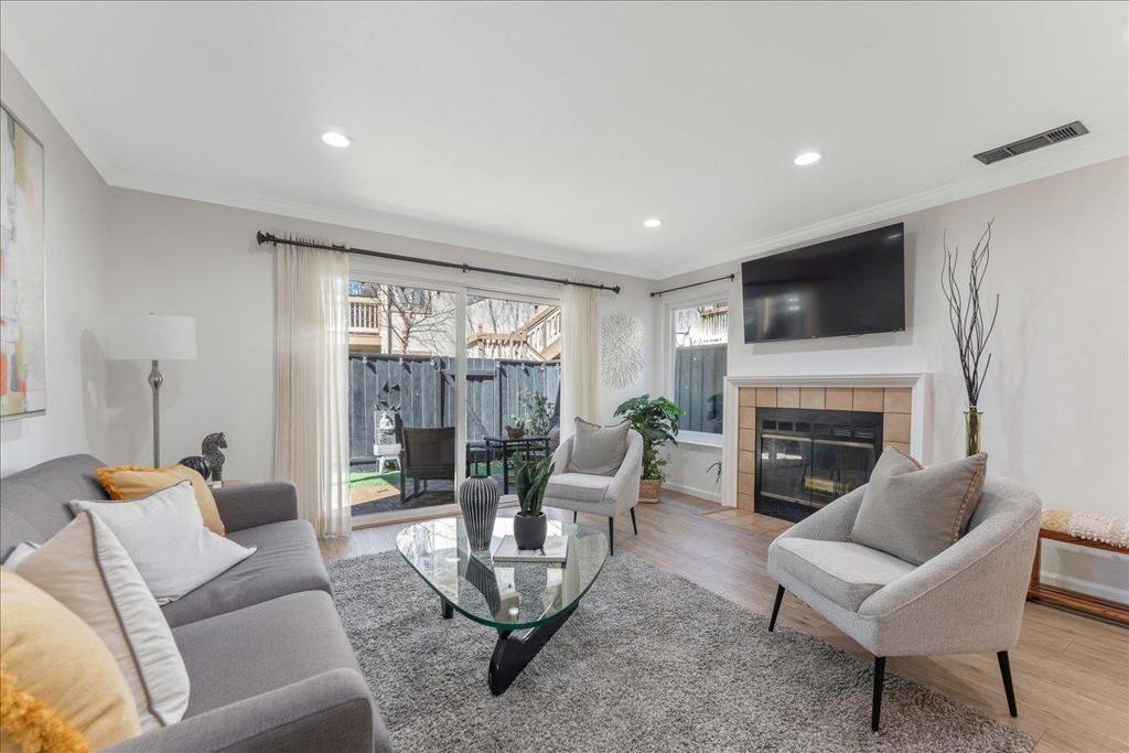 968 Huntington Terrace Property Photo