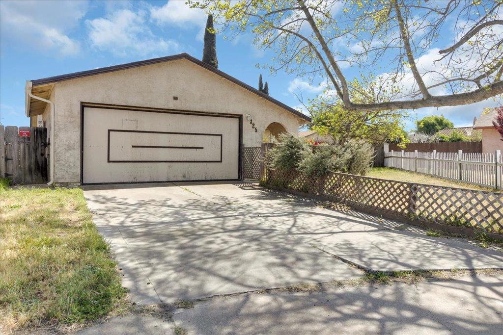 325 Meadow Circle Property Photo