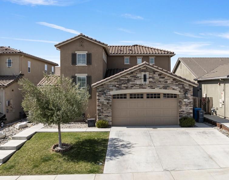 1618 Lily Court Property Photo 1
