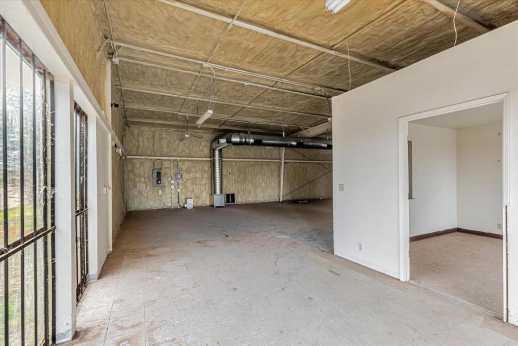 701 El Camino Real Property Photo 12