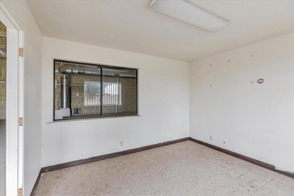 701 El Camino Real Property Photo 13
