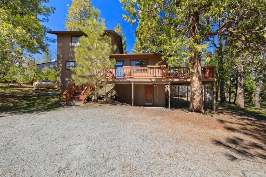 19935 Pine Mountain Drive Property Photo