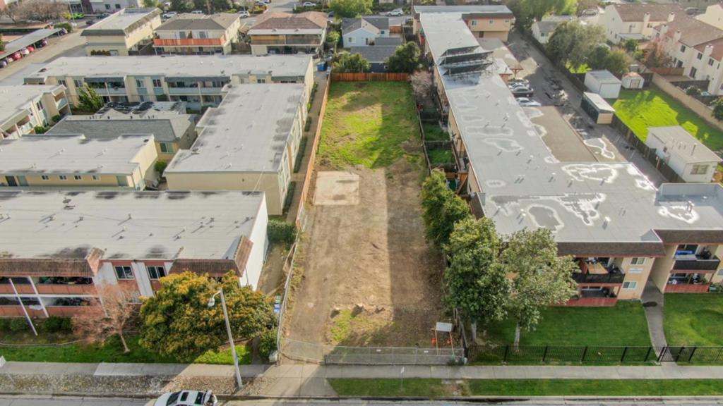 38837 Fremont Boulevard Property Photo 1