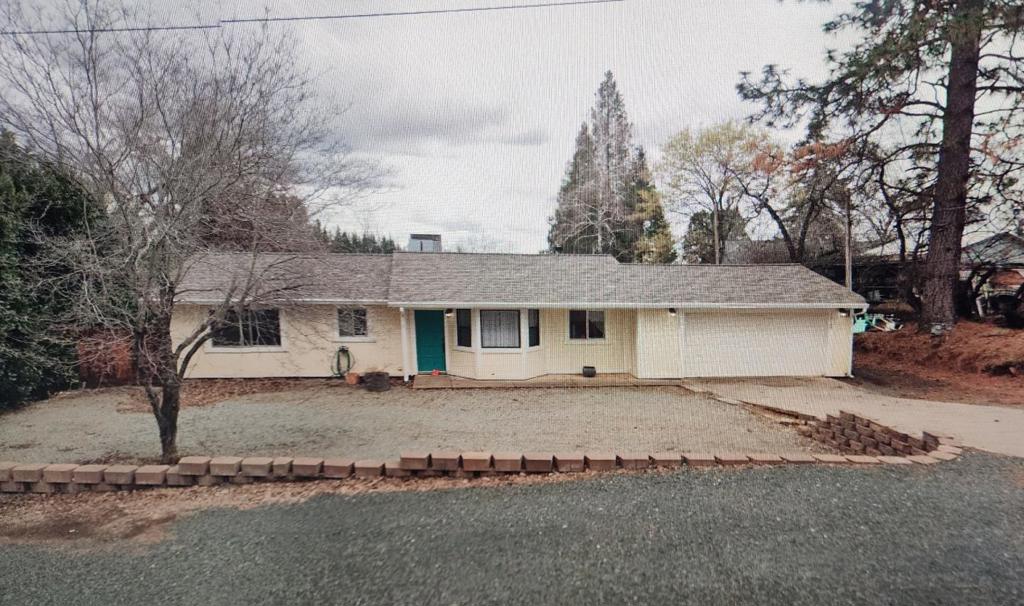 12189 Sunset Avenue Property Photo