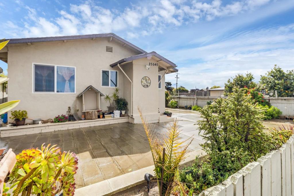 25540 Payson Street Property Photo