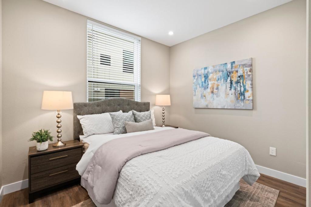 645 Baden Avenue 5 Property Photo 8
