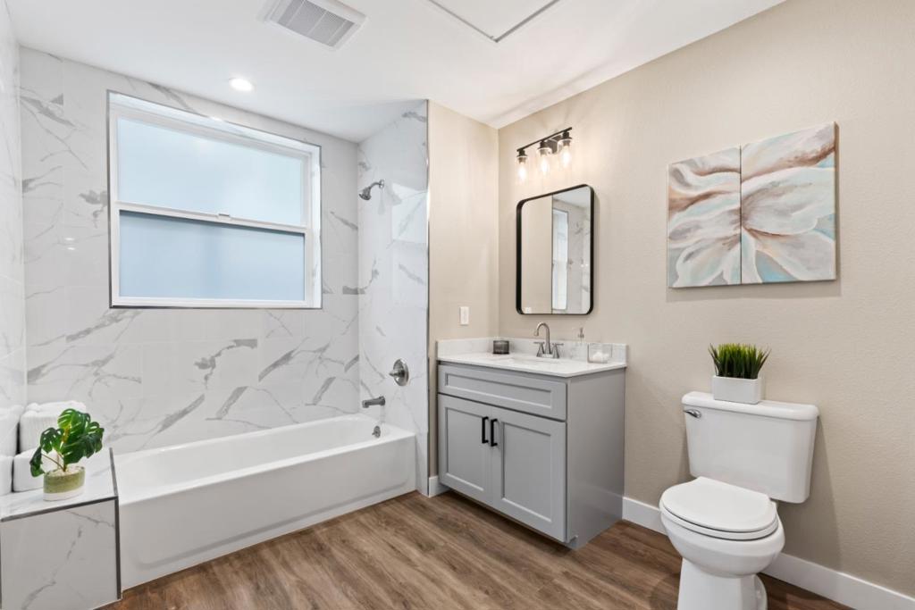 645 Baden Avenue 5 Property Photo 11