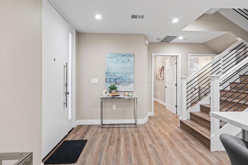 645 Baden Avenue 5 Property Photo 12