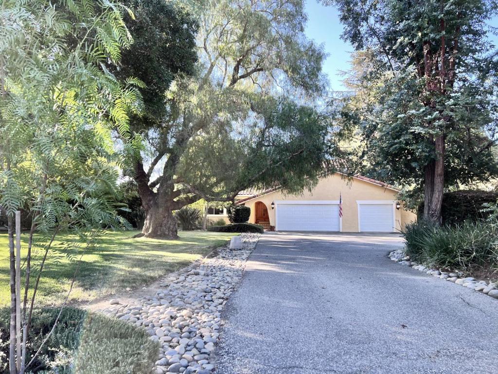 12467 Creekview Court Property Photo