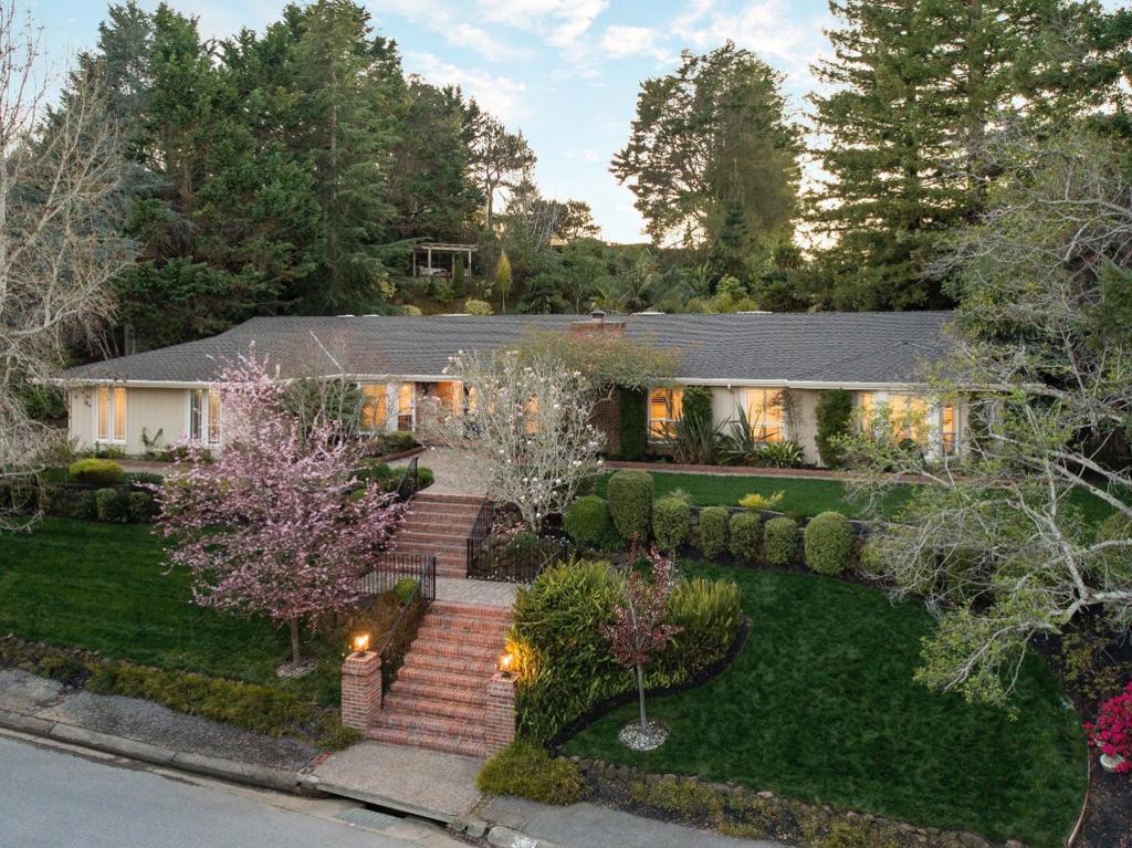 50 Sugar Hill Drive Property Photo