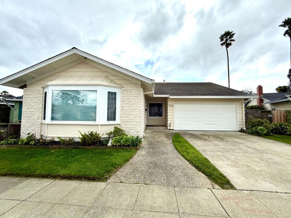 734 Gull Avenue Property Photo