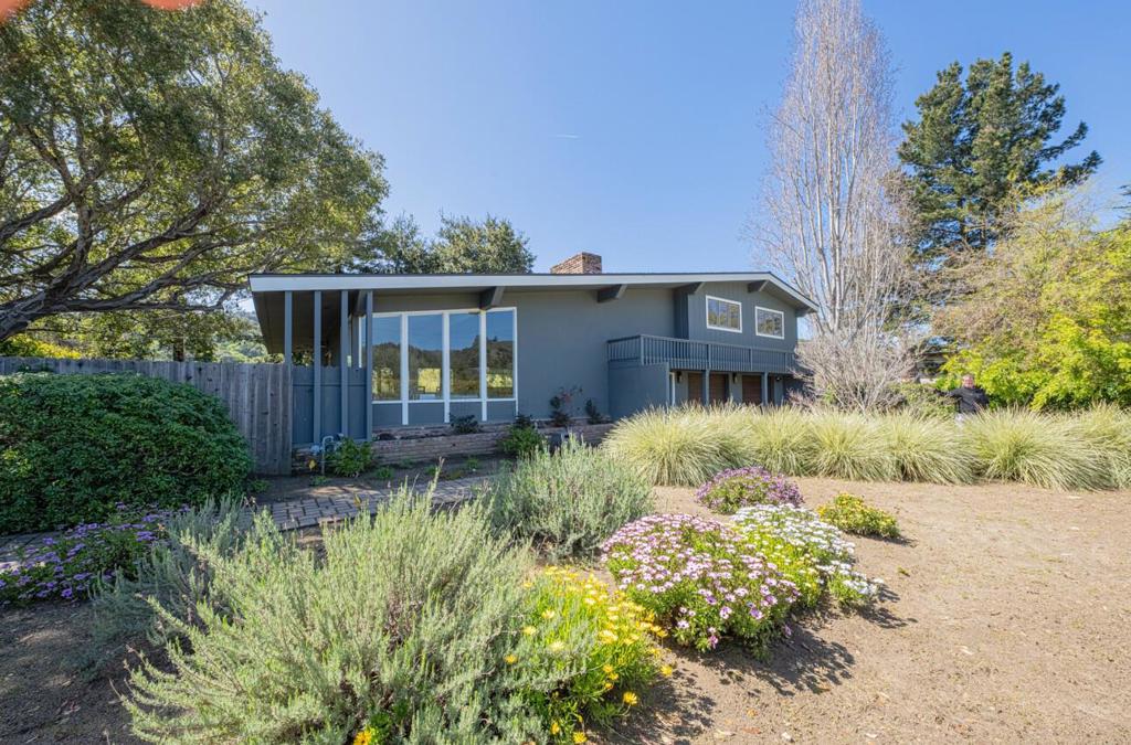 27983 Berwick Drive Property Photo