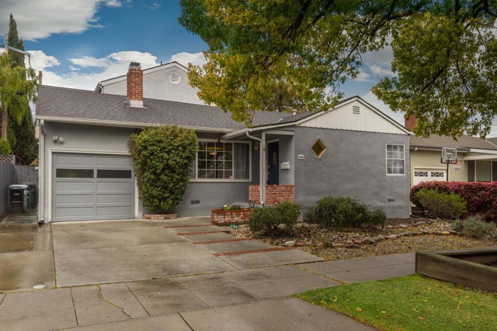 2080 Arroyo Avenue Property Photo