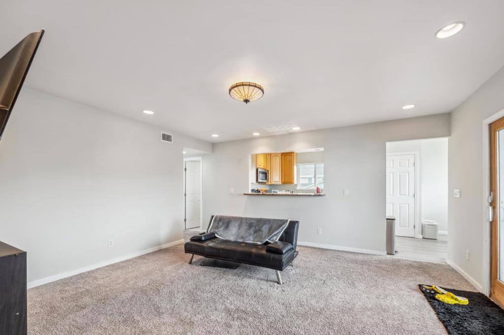 1 Paloma Avenue Property Photo 13
