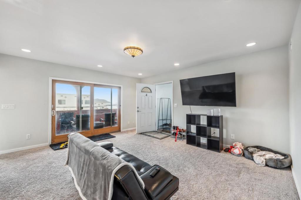 1 Paloma Avenue Property Photo 15