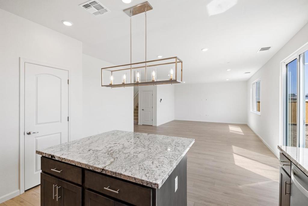 1911 Amaryllis Drive Property Photo 7