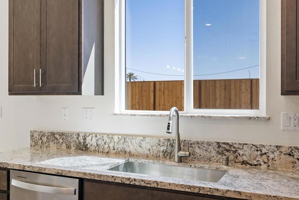 1911 Amaryllis Drive Property Photo 12