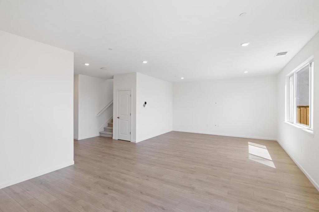 1911 Amaryllis Drive Property Photo 16