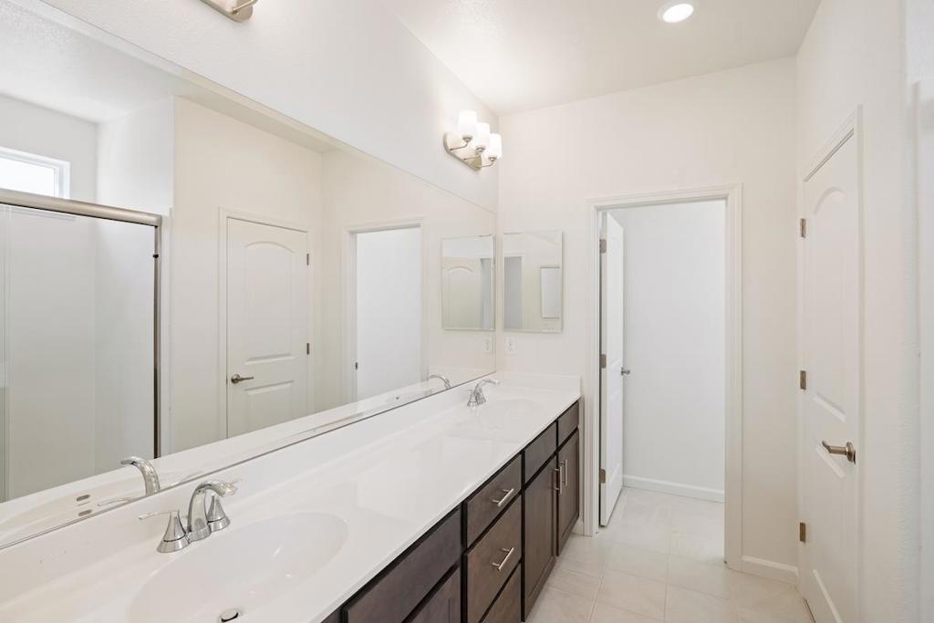 1911 Amaryllis Drive Property Photo 37