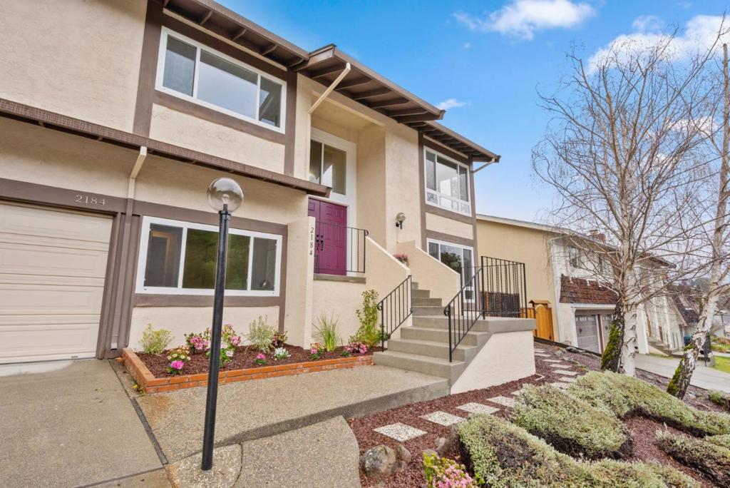 2184 Bunker Hill Drive Property Photo