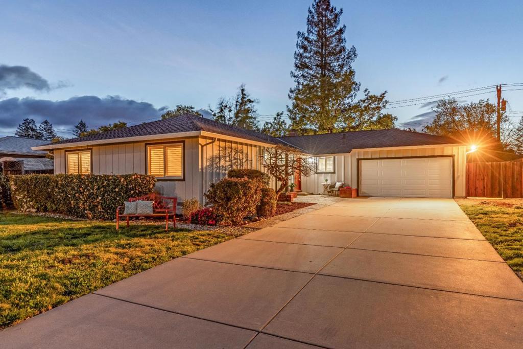 12529 Brookglen Drive Property Photo