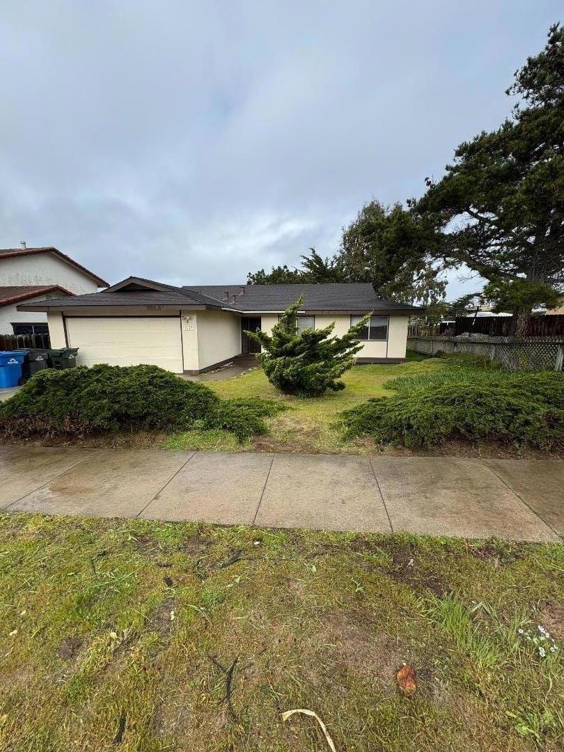 3137 Lake Drive Property Photo