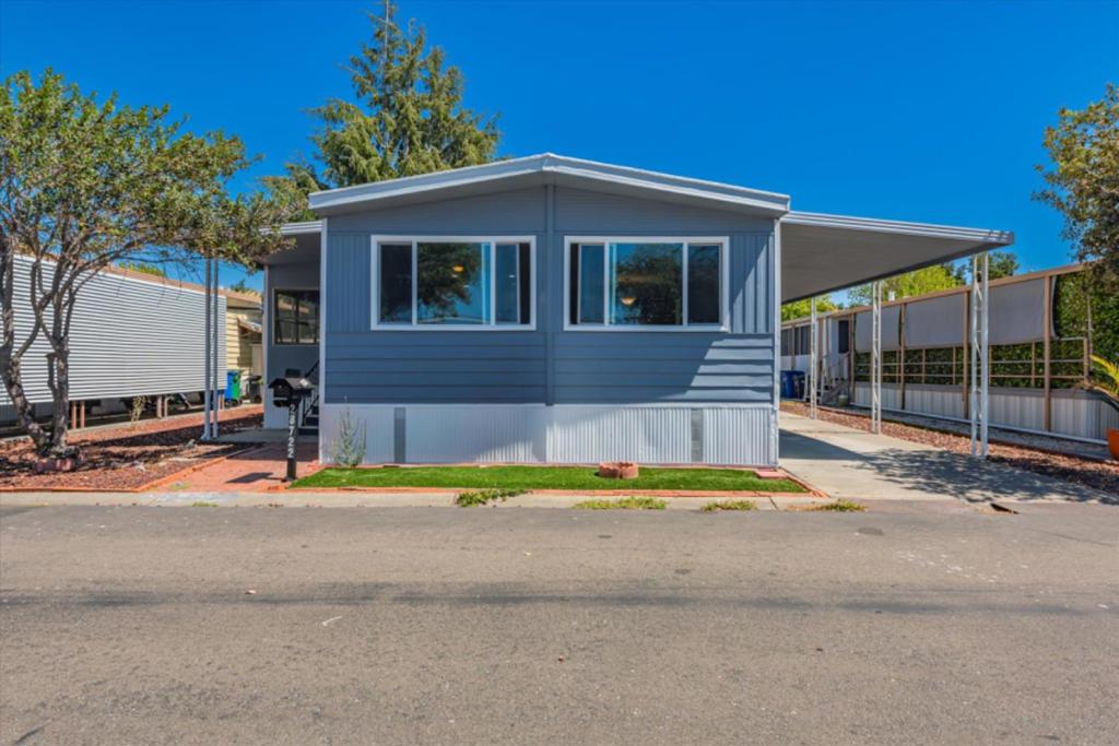 28722 Miranda Street Property Photo