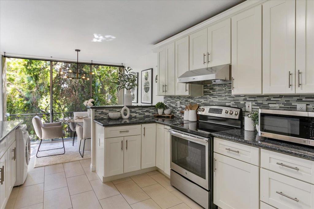 455 Grant Avenue 8 Property Photo