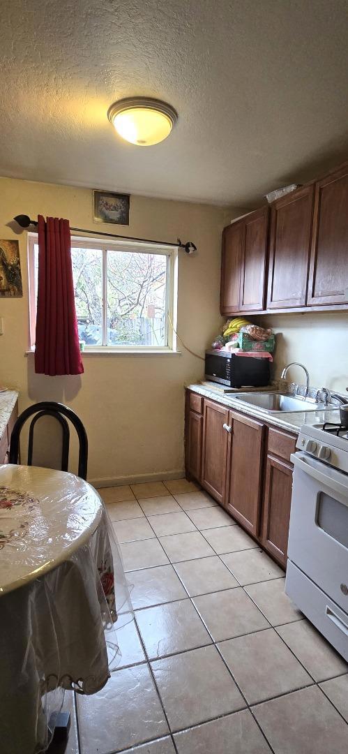 1659 Virginia Avenue Property Photo 10