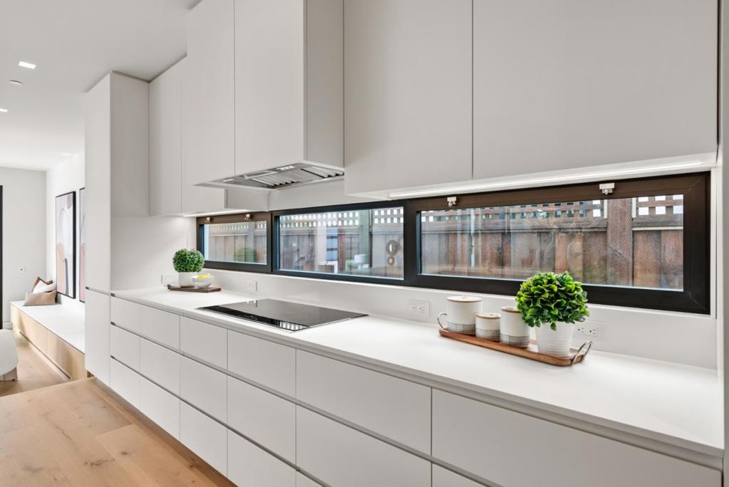 14 Peninsula Avenue Property Photo 9
