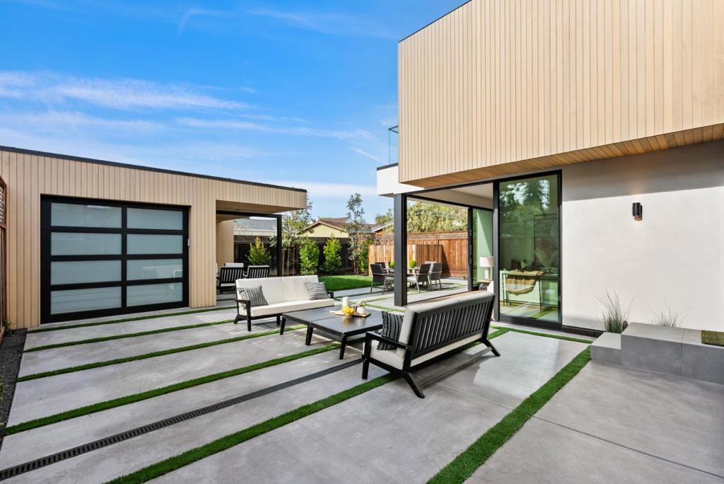 14 Peninsula Avenue Property Photo 43