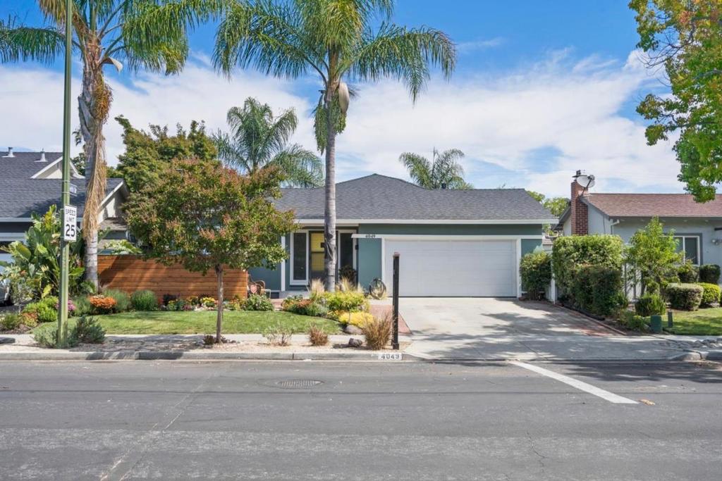 4049 Valerie Drive Property Photo