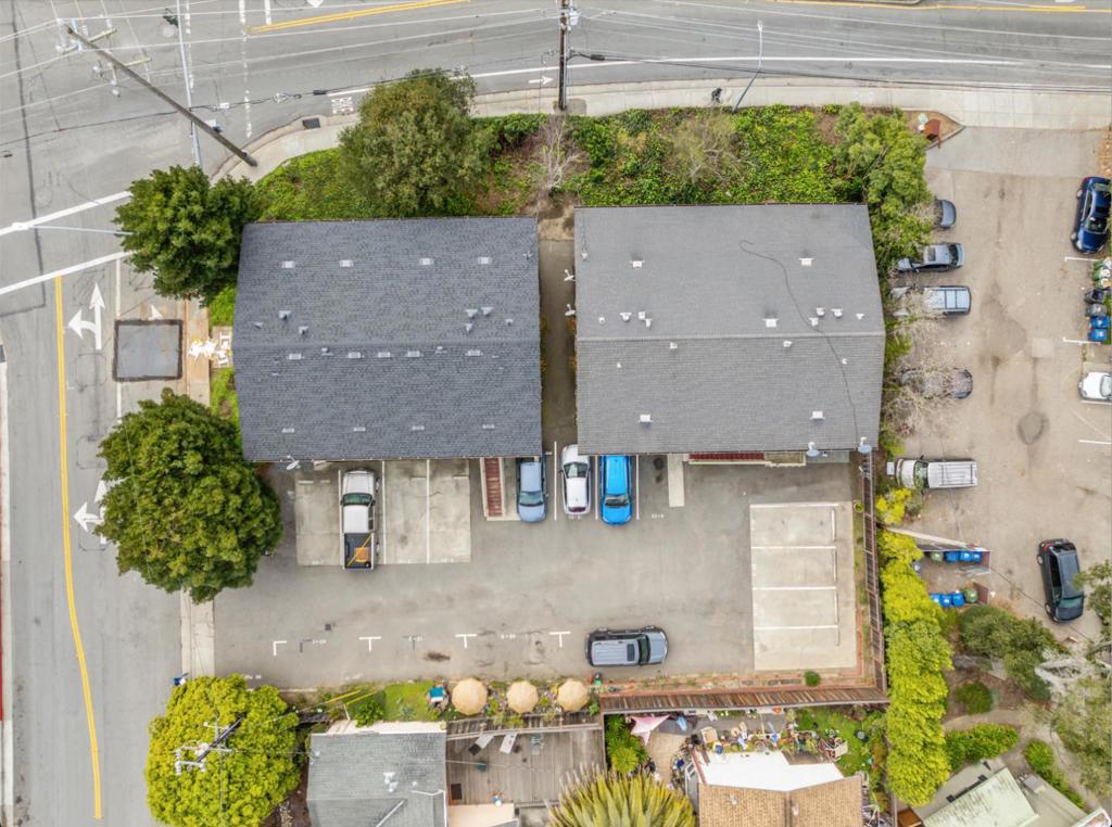 Capitola Road Property Photo 3