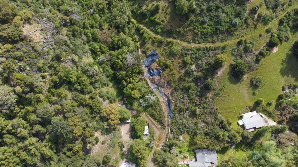 16503 Sanborn Road Property Photo 4