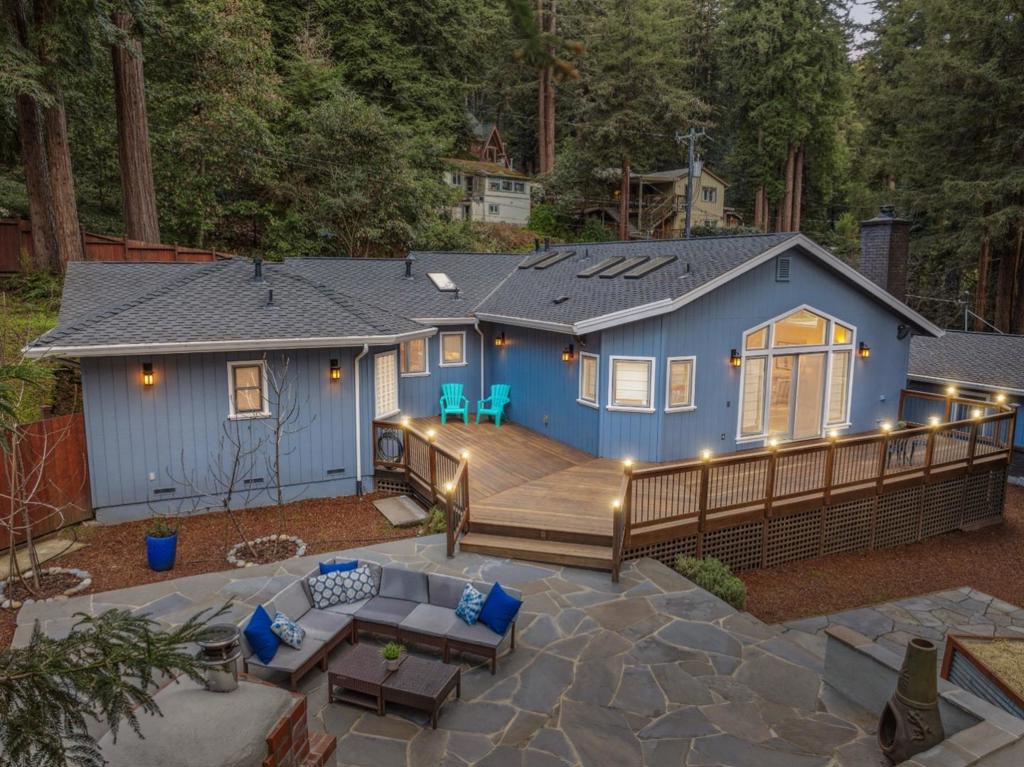 674 Mountain View Drive Property Photo