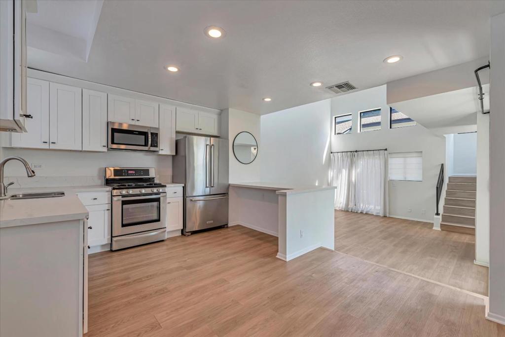 12751 Pacific Avenue 8 Property Photo