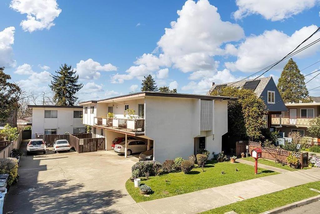 1518 Bonita Avenue Property Photo