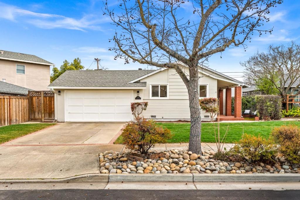 130 Greendale Drive Property Photo