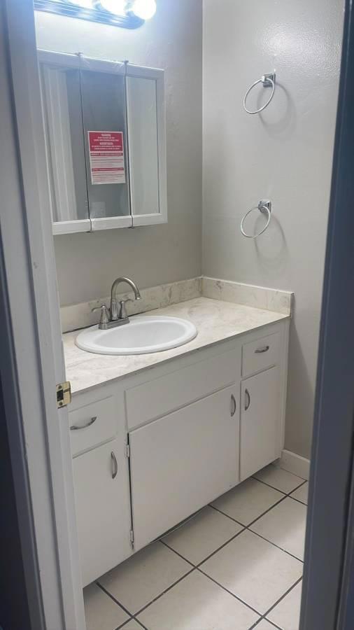 1500 S White Road Property Photo 18