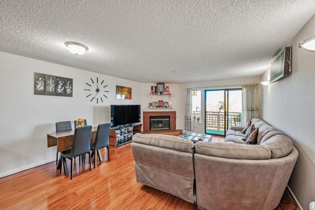 1606 Birchwood Court Property Photo