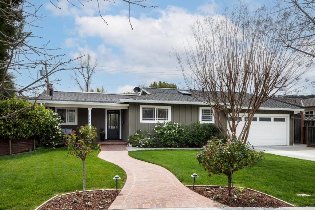 206 Thomas Drive Property Photo