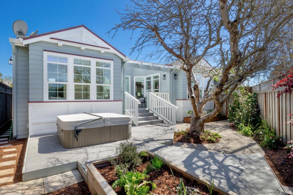 2435 Felt Street Property Photo