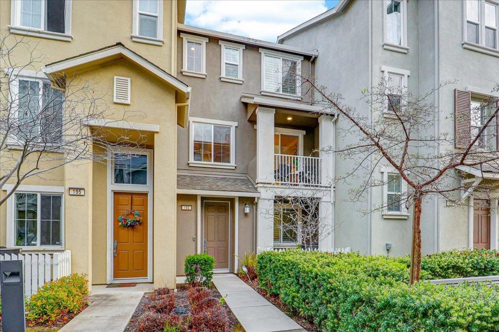 193 Fable Court Property Photo