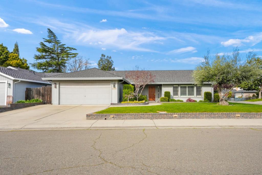 Lodi Unified Real Estate Listings Main Image